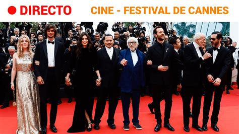 El Festival de Cine de Cannes Se Convierte en un Baile Inolvidable Gracias a la Presencia Encantadora de Phoenix