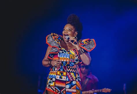 ¡El Festival de Música Tropical te trae a la reina del Axé! Un espectáculo musical que promete encender los corazones latinoamericanos con la magia de Margareth Menezes!